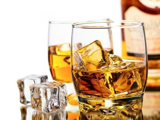 Какой алкоголь чаще всего покупают россияне перед Новым годом