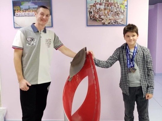 Две медали на международных соревнованиях выиграл юный пловец из Барнаула