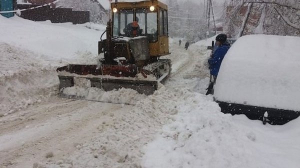 Дорожников из Горно-Алтайска оштрафовали на 100 тысяч рублей за неубранный снег