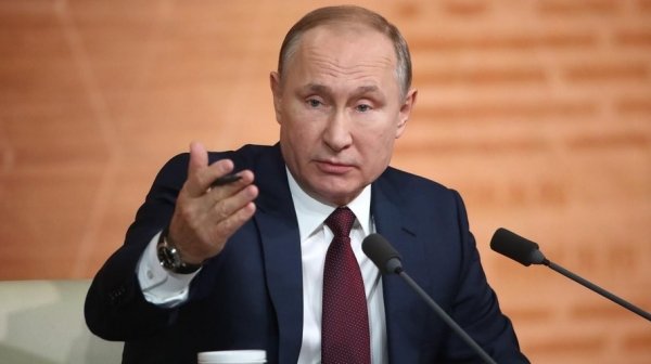 «Донбасс порожняк не гонит»: Топ ярких цитат с пресс-конференции Владимира Путина