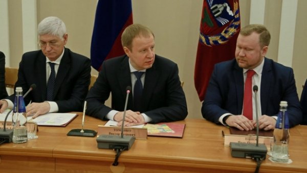 Алтайское правительство и работодатели прописали документ о росте зарплат в 2020 году