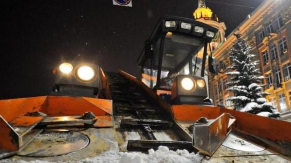 Прокуратура нашла нарушения при уборке снега с улиц Барнаула. Виновных накажут
