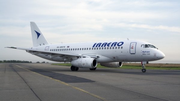 Летевший из Санкт-Петербурга в Барнаул самолет экстренно сел в Сыктывкаре