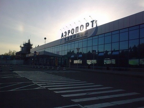 Аэропорт Барнаула отстоял право на привокзальную площадь