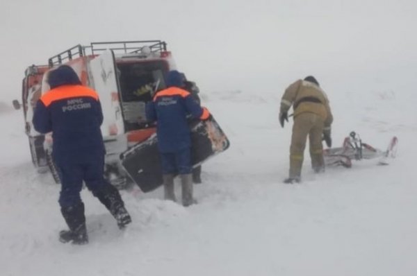 Алтайские спасатели спасли рыбаков, заблудившихся из-за метели