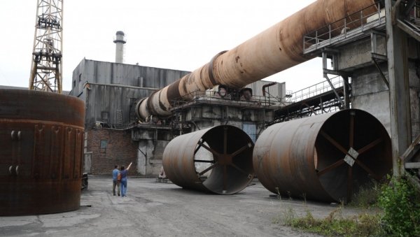 Золотопромышленник из Кузбасса купил единственный на Алтае цементный завод