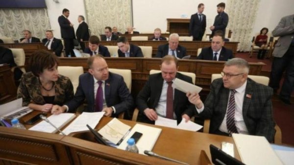 Депутаты АКЗС разрешили инвесторам строить значимые объекты без аукциона