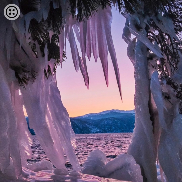 Безумно красиво: фотограф запечатлел закаты на Телецком озере