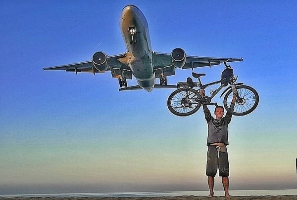 Тревел-фото: как барнаульцы на велосипедах едут до Бали