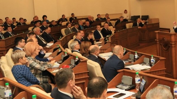 Депутаты АКЗС изменят закон после трагедии с расстрелом солдат-срочников