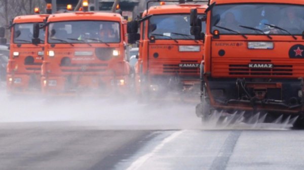 Дорожники круглосуточно и без выходных будут работать на улицах Барнаула