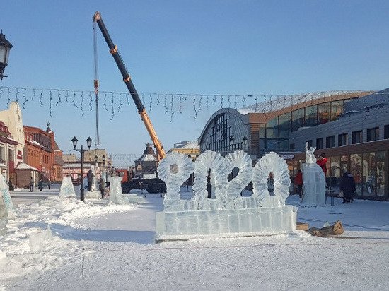Барнаул вошел в топ городов с самыми странными новогодними украшениями
