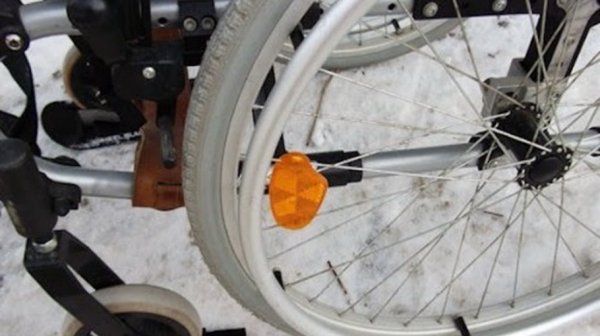 На Алтае женщине-инвалиду отказали в помощи из-за отсутствия медоборудования