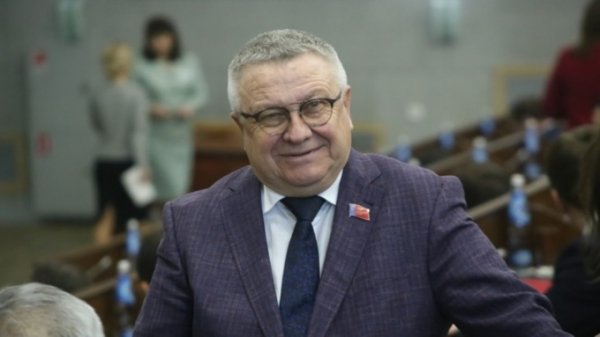 Депутат предложил убирать рекламные щиты в Барнауле для снижения аварийности