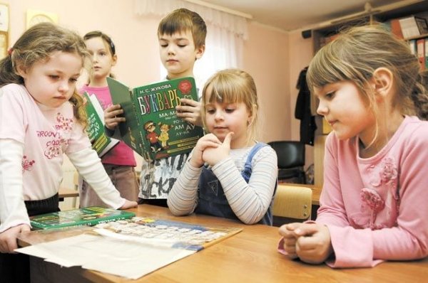 В Барнауле вскоре начнется приём заявлений на зачисление в первый класс