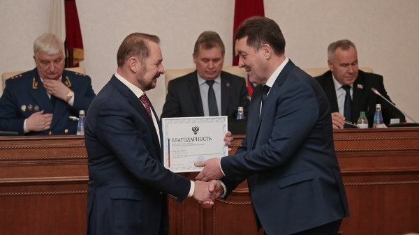 С алтайского сенатора Белоусова хотят взыскать 4 млрд рублей
