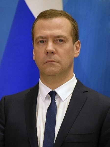 Медведев съездил в Новосибирска и Барнаул за 8,7 млн рублей