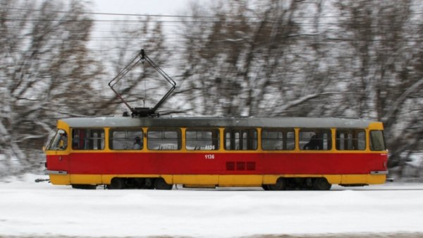 Барнаульцы жалуются на трамваи