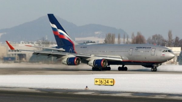 Авиарейс из Барнаула в Москву задержался на полтора часа