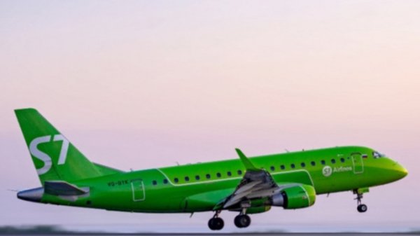 Прибытие в Барнаул самолета из Новосибирска задержали