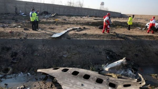 Обнаружены черные ящики разбившегося в Иране украинского самолета