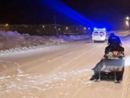 Алтайские медики госпитализировали мужчину с инфарктом на санях и снегоходе