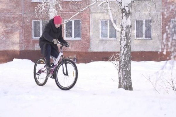 Алтайские КВНщики сняли клип про зимнюю велоакцию в Барнауле