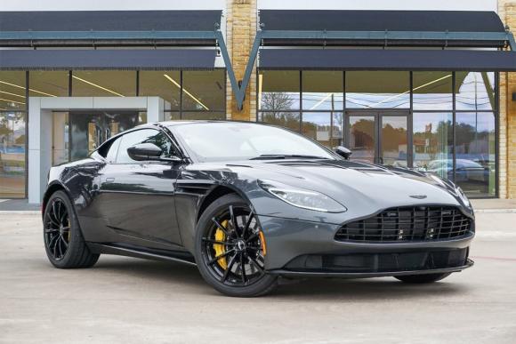 Топ-10: Бийчанин стал одним из обладателей Aston Martin в 2019 году