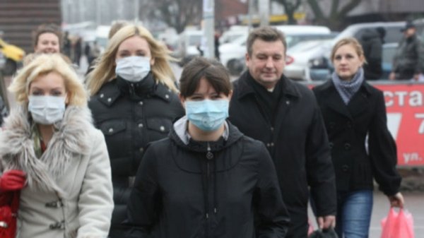 На всех не хватит: барнаульцы устроили ажиотаж с медицинскими масками