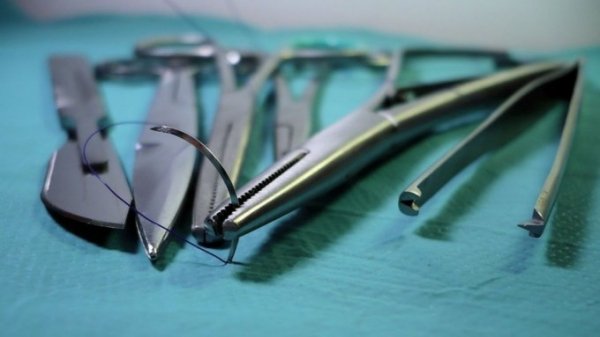 Хирурга из Новосибирска будут судить за смерть пациентки
