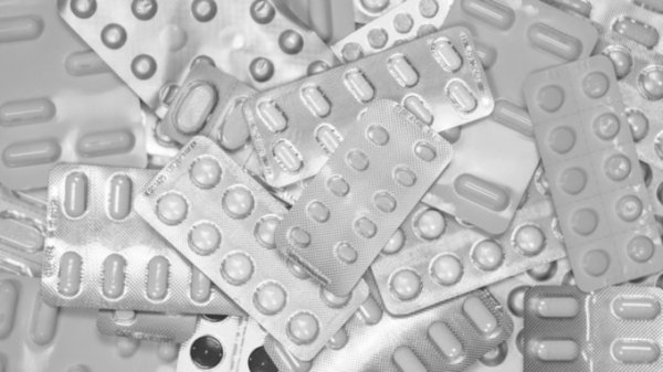 Минздрав намерен снять ограничения с западных лекарств для онкобольных
