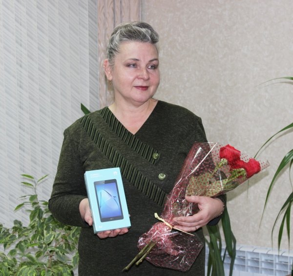 Смартфон за победу: жительница Алтая выиграла в конкурсе "Спасибо интернету"