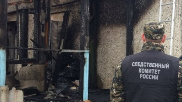 На Алтае в пожаре сгорели две пожилые соседки по подъезду, СК расследует уголовное дело
