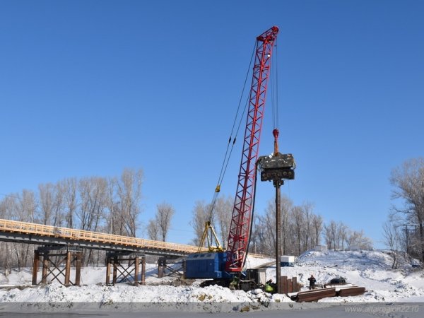 Полмиллиарда рублей выделено на реконструкцию моста в Алтайском крае