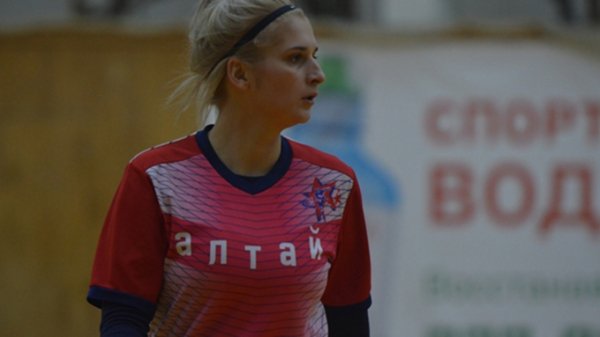 Барнаульская футболистка забила 20 мячей в одной игре