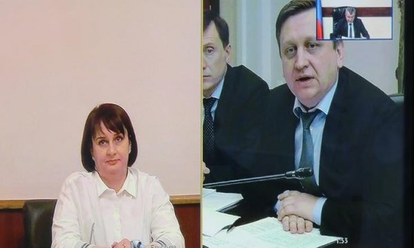Сергей Меняйло выслушал жалобы жителей Алтайского края, поступившие в приемную президента