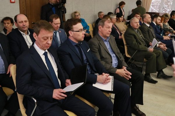 Выборы Франка: что думают алтайские политики