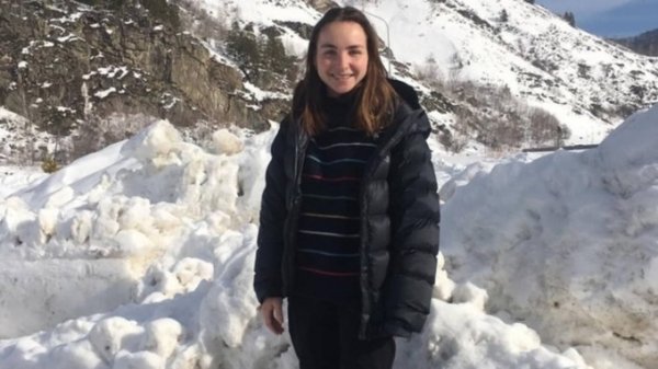 Француженка подсчитает снежных барсов в горах Алтая