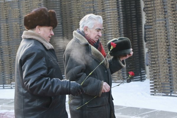 В Алтайском крае почтили память защитников Сталинграда. Фоторепортаж