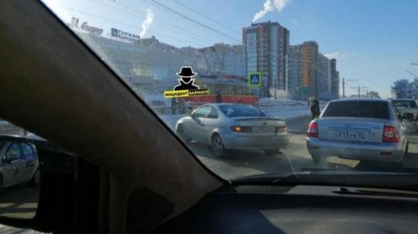 В Барнауле на пешеходном переходе сбили женщину