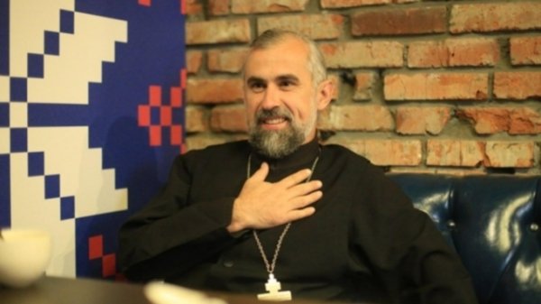 "Мерзость и нечистоты": священник просит переселения алтайских деревень