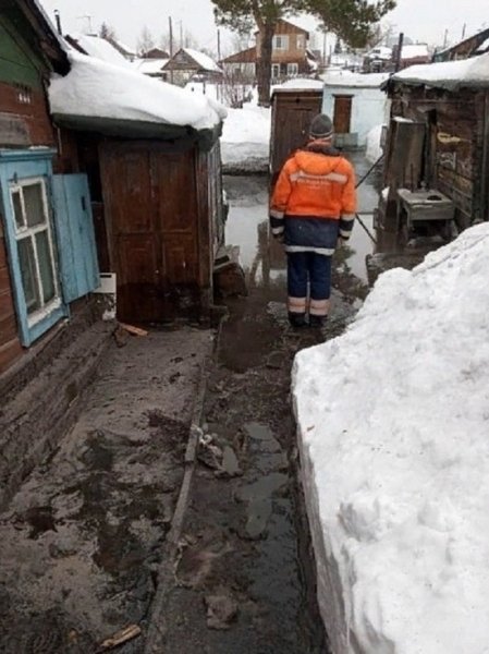 Коммунальная авария оставила 150 домов без воды в Барнауле