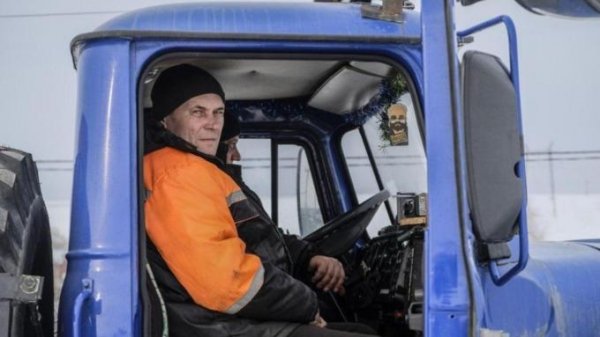 От 16 и выше: зарплату дорожников Барнаула поднимут на 60% из-за снегопада