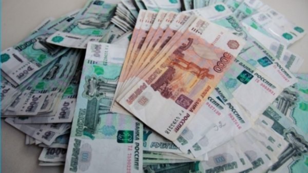 Мошенник, прикинувшийся сотрудником банка, похитил 500 тысяч рублей у барнаульца