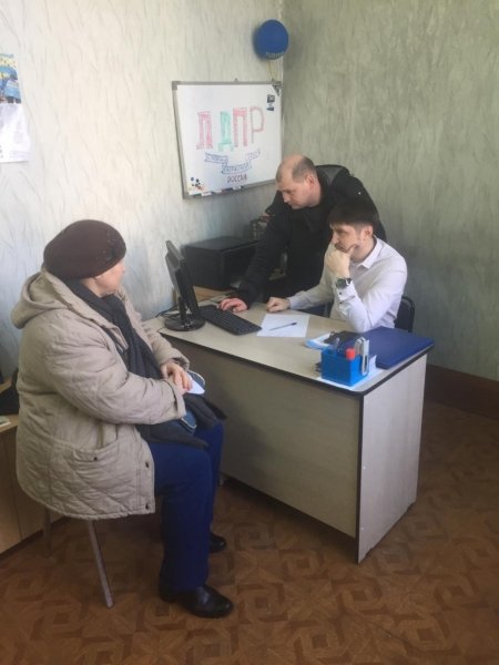 Депутат ЛДПР в Бийской городской Думе Константин Комаров провел прием граждан