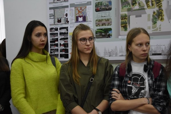 Будущее Барнаула глазами архитекторов: студенты АлтГТУ  открыли выставку, посвящённую 290-летию города