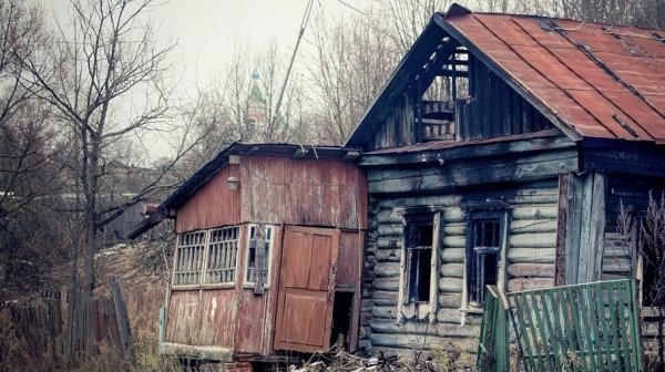 Рубцовские власти намерены снести единственное жилье семьи пенсионеров
