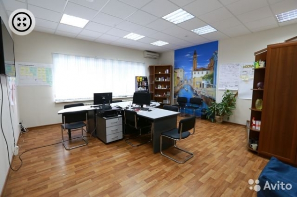 Элитный офис с печкой для пиццы продают в Барнауле