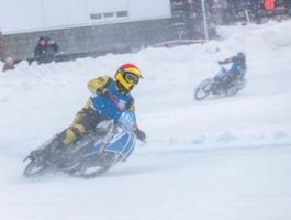 Во время гонок на "Клевчене" пострадал мотоспортсмен (фото и видео)
