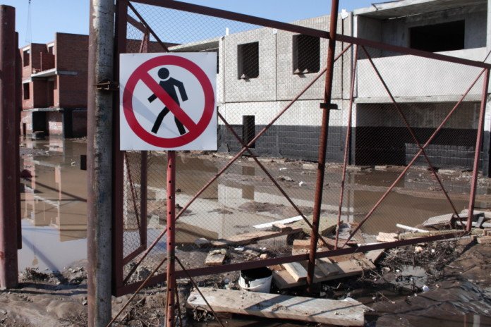 Новосибирские строители останавливают стройки